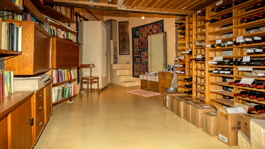 5 Bedroom Property for Sale in Clovelly Western Cape